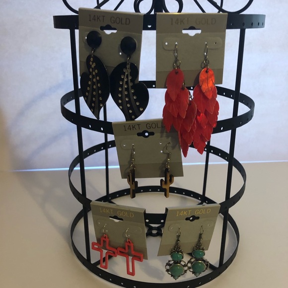 5 pairs of fashion Earrings- EUC - Picture 5 of 8